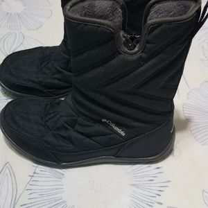 Columbia snow boots
